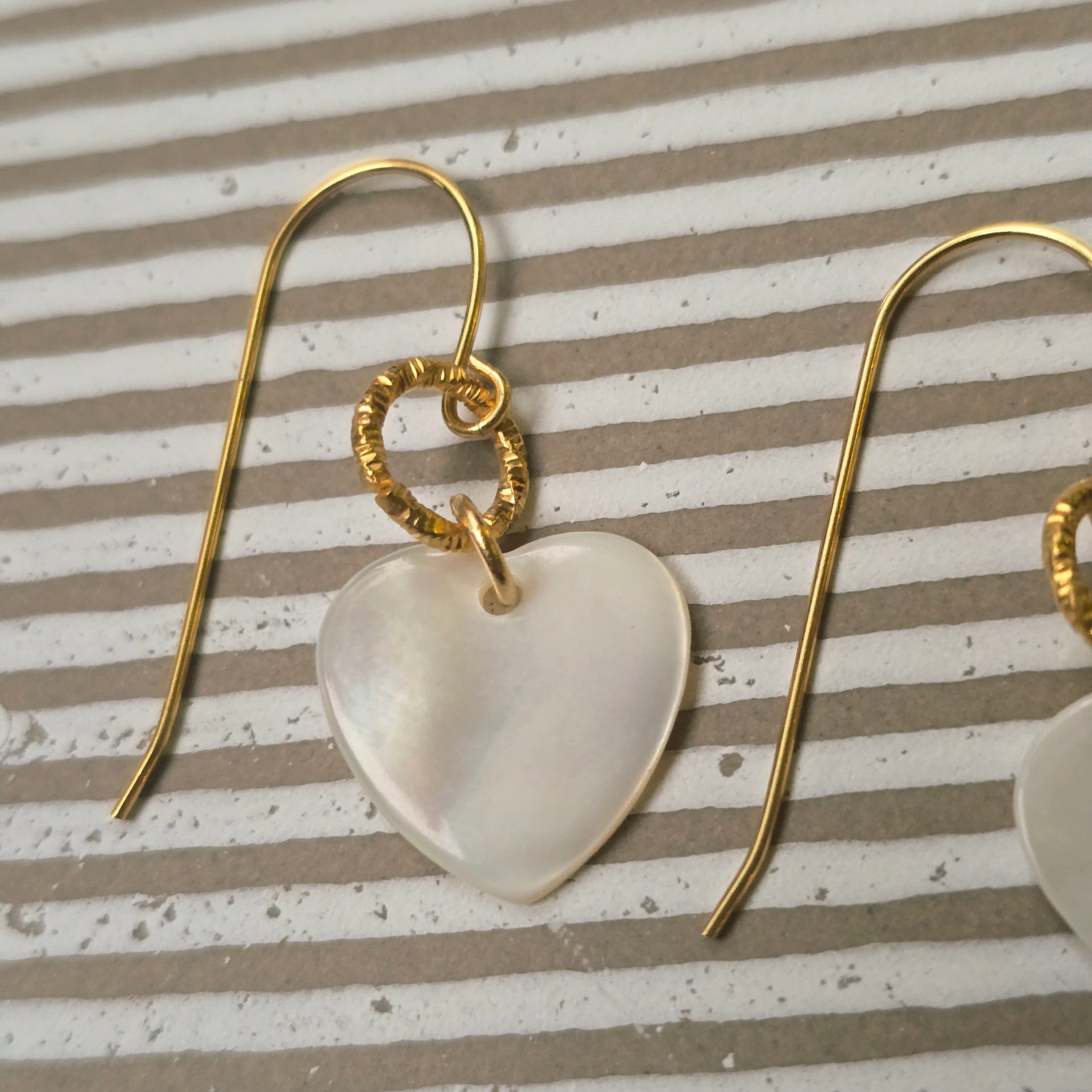 MOOCH London - Mother of Pearl Heart Earrings