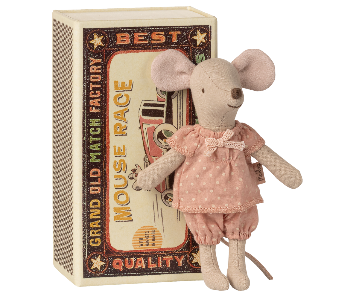 Maileg - Big Sister Mouse in Matchbox Magnetic Hands