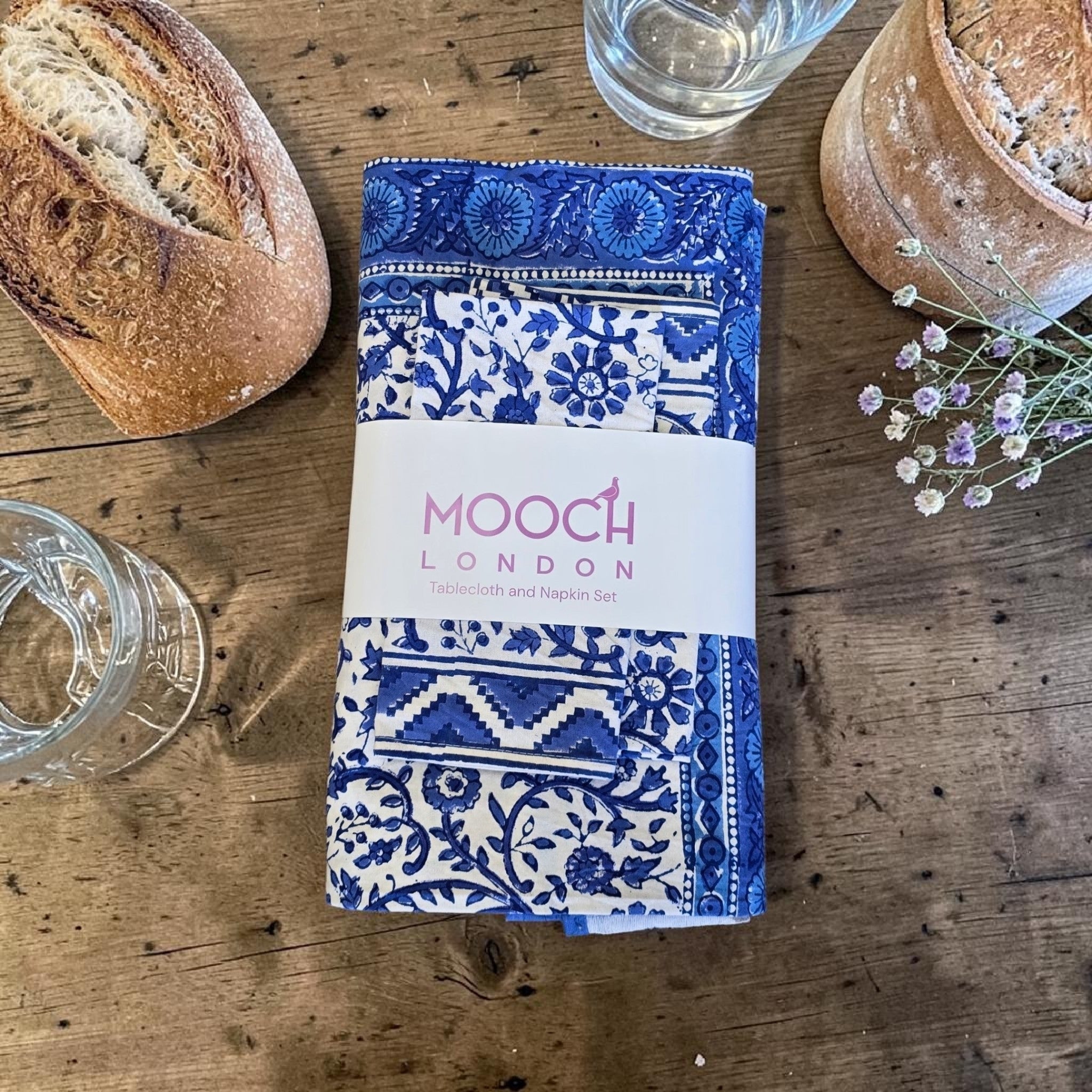MOOCH London - Cotton Hand Block Print Tablecloth & 6 Napkins