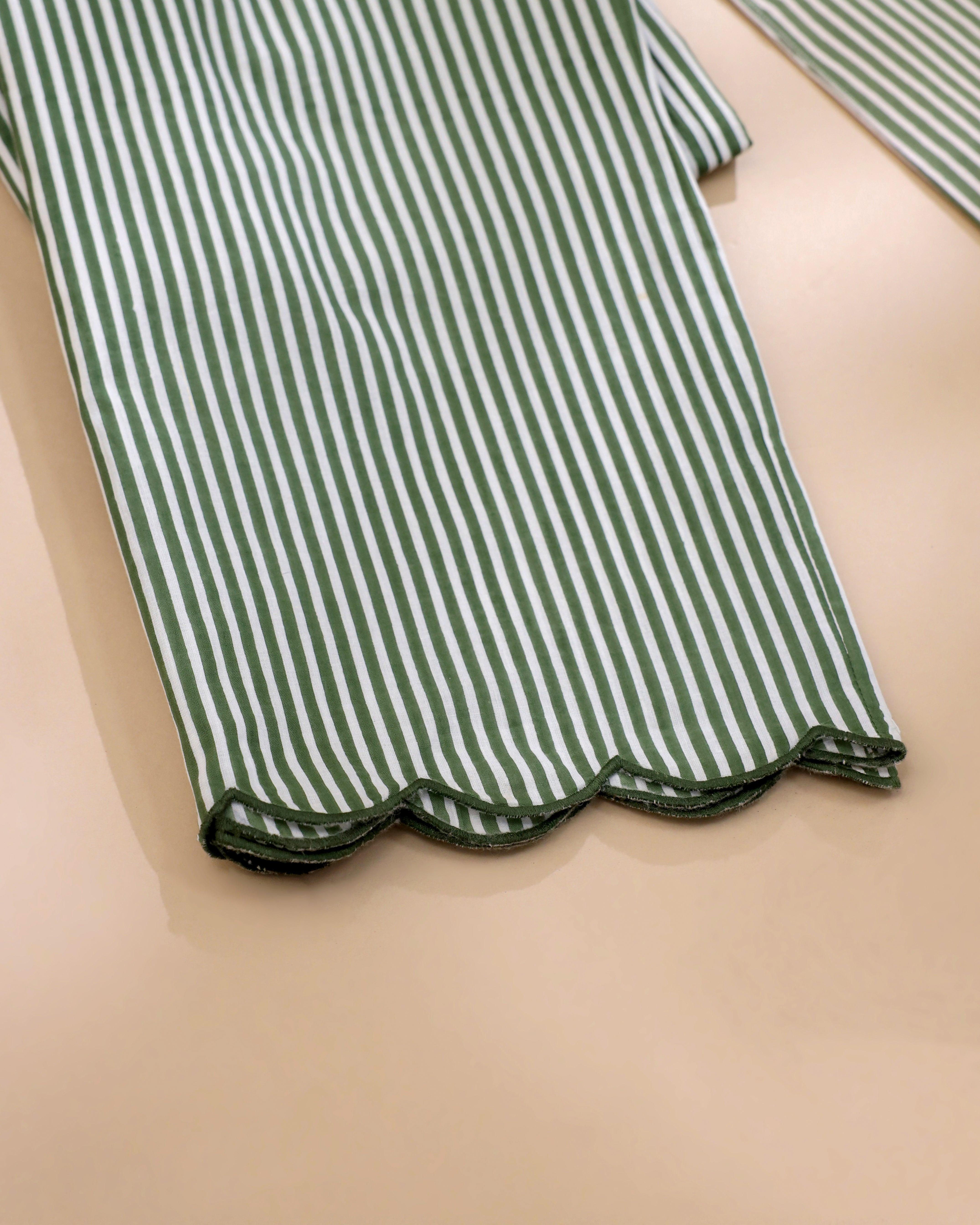 MOOCH London - Hand Block Print - Scallop Edge - Pyjama Set L/XL