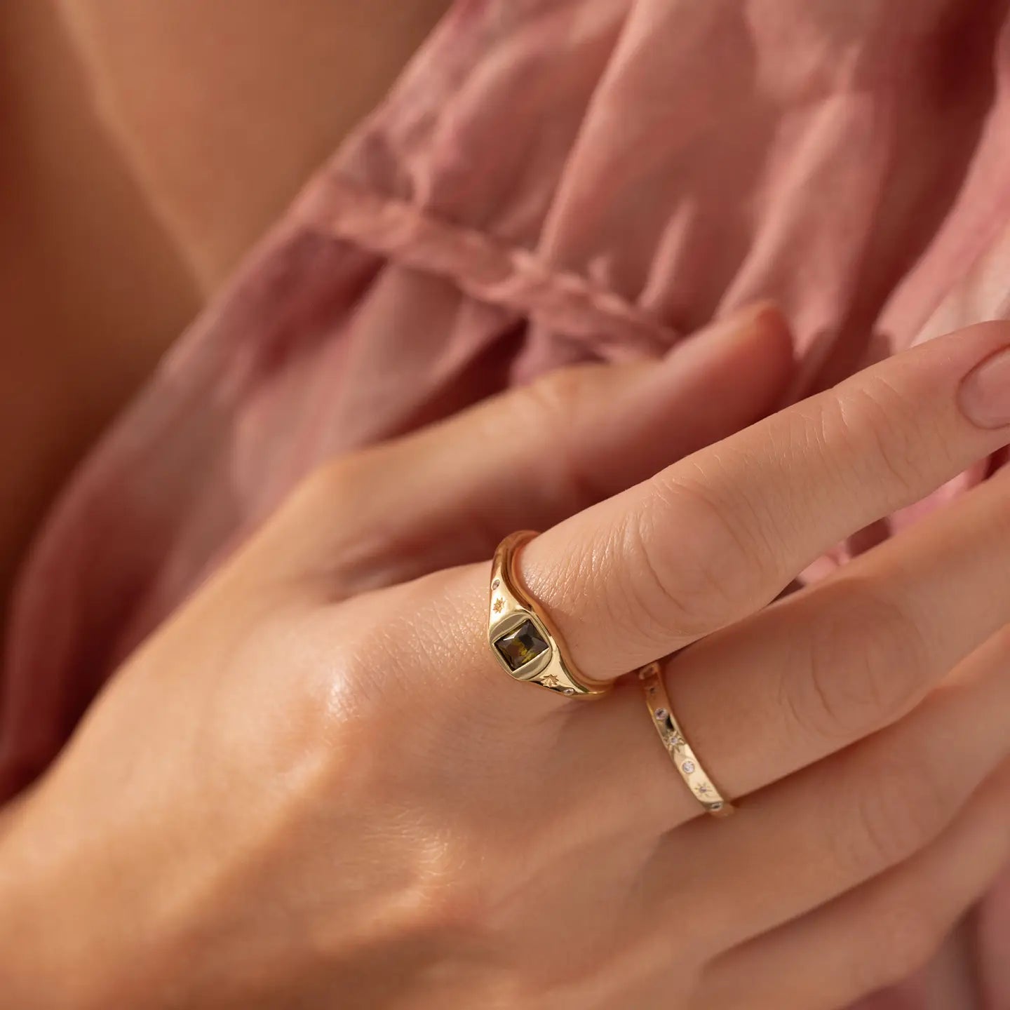 Peridot Baguette Adjustable Signet Ring - Gold