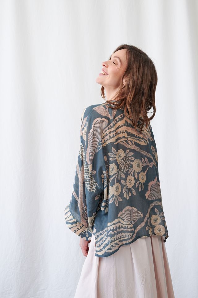 One Hundred Stars Kimono - Rosa Blue