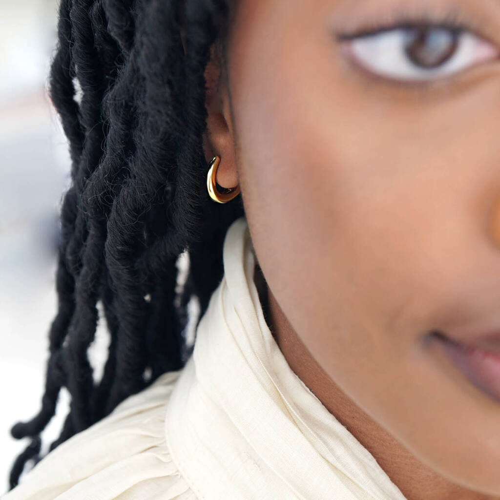 Wobbly Classic Small Hoop Earrings - Silver