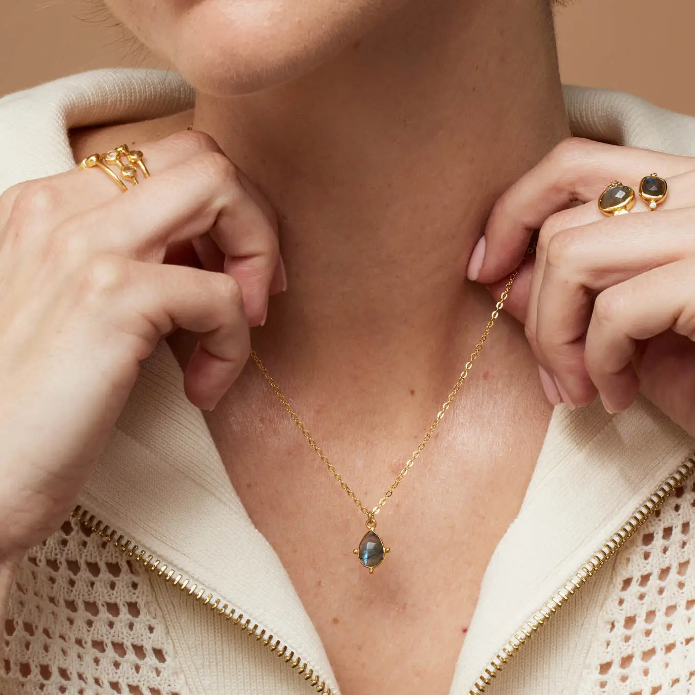 Ashiana London - Snowdrop Labradorite Necklace