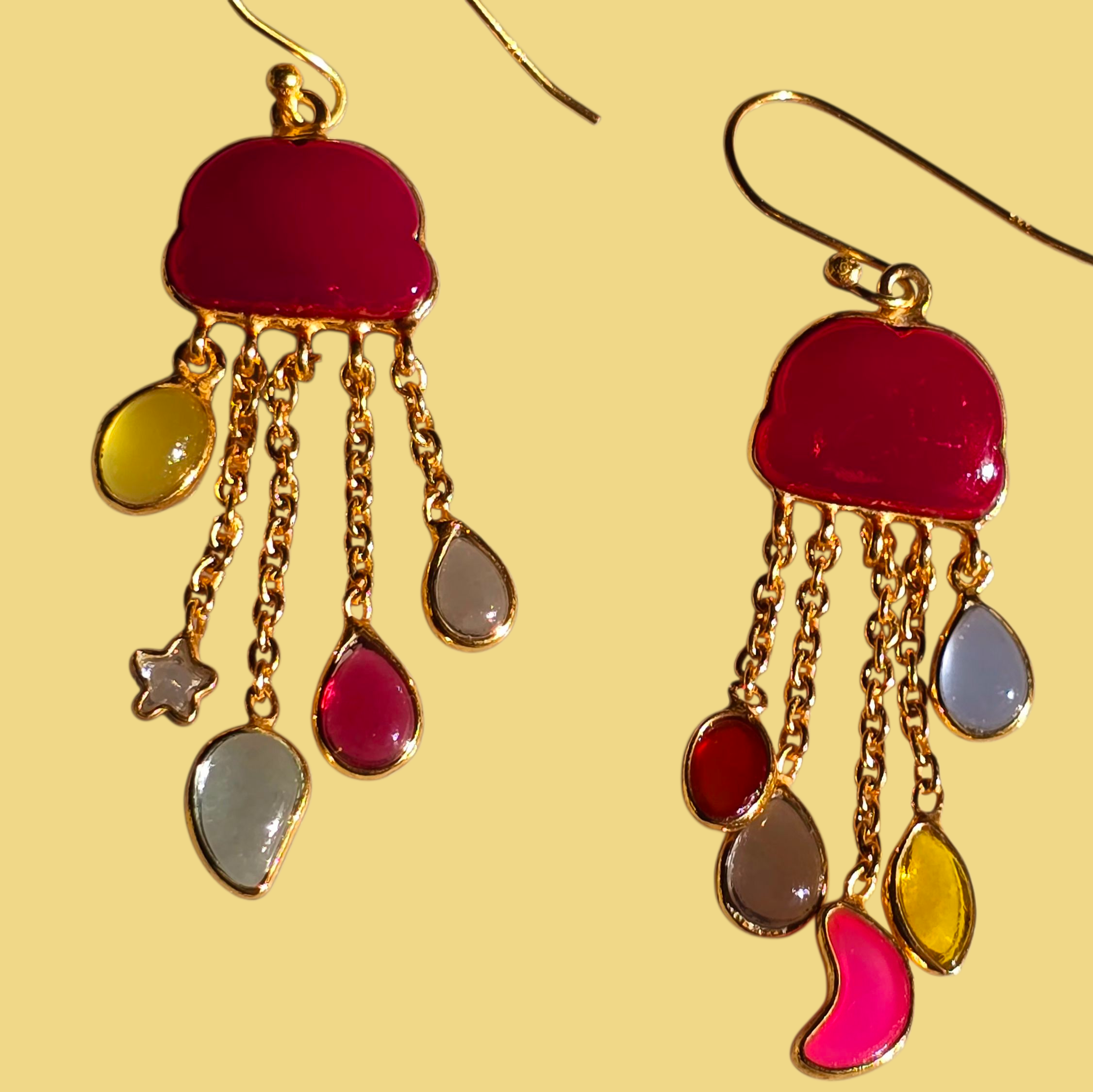 Semi-precious - Cloud Drop Earrings - Fuchsia Chalcedony