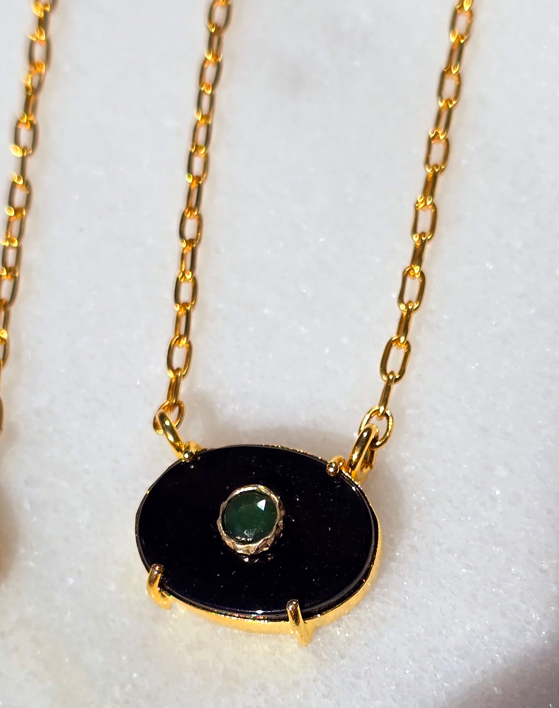 Exclusive - Oval Eye Pendant Necklace