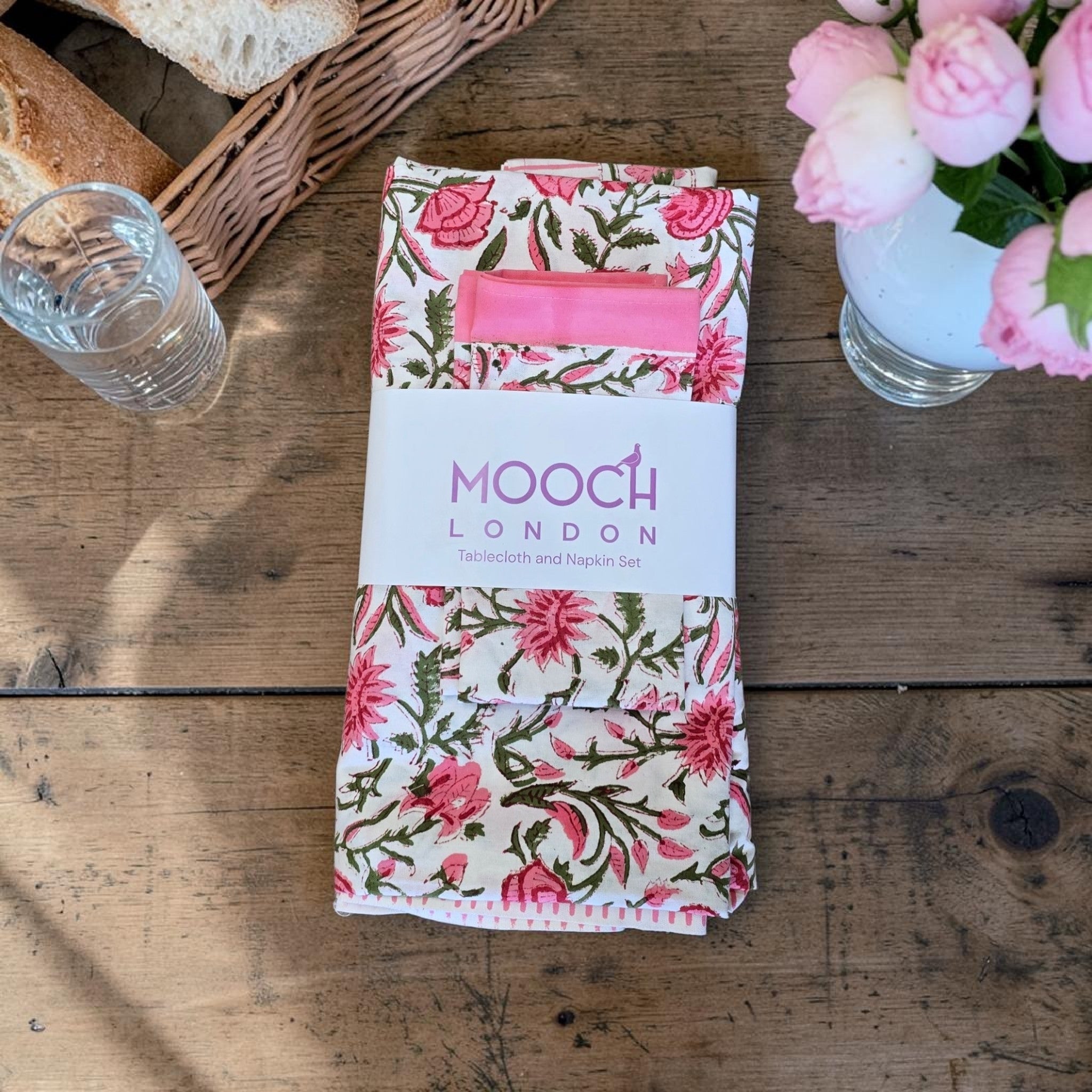 MOOCH London - Cotton Hand Block Print Tablecloth & 6 Napkins