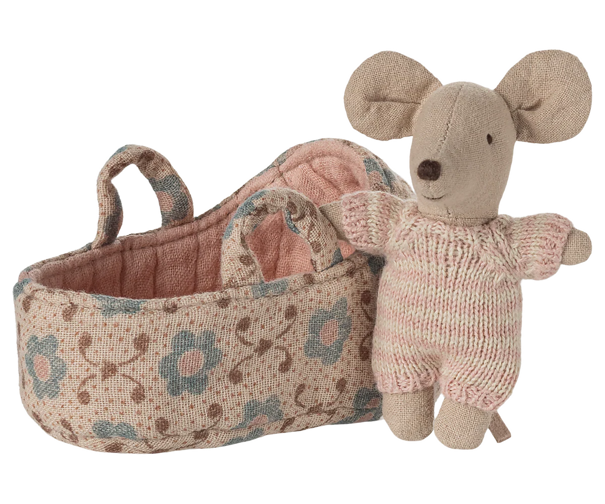 Maileg - Baby Mouse in Carry Cot - Rose