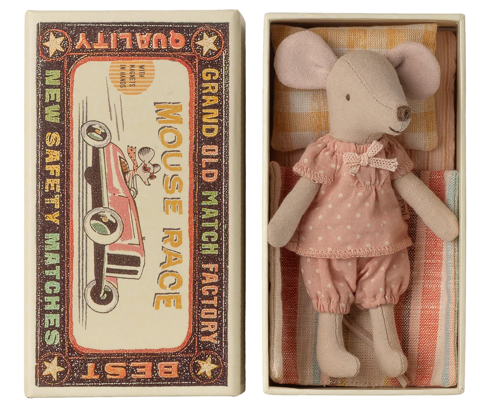 Maileg - Big Sister Mouse in Matchbox Magnetic Hands