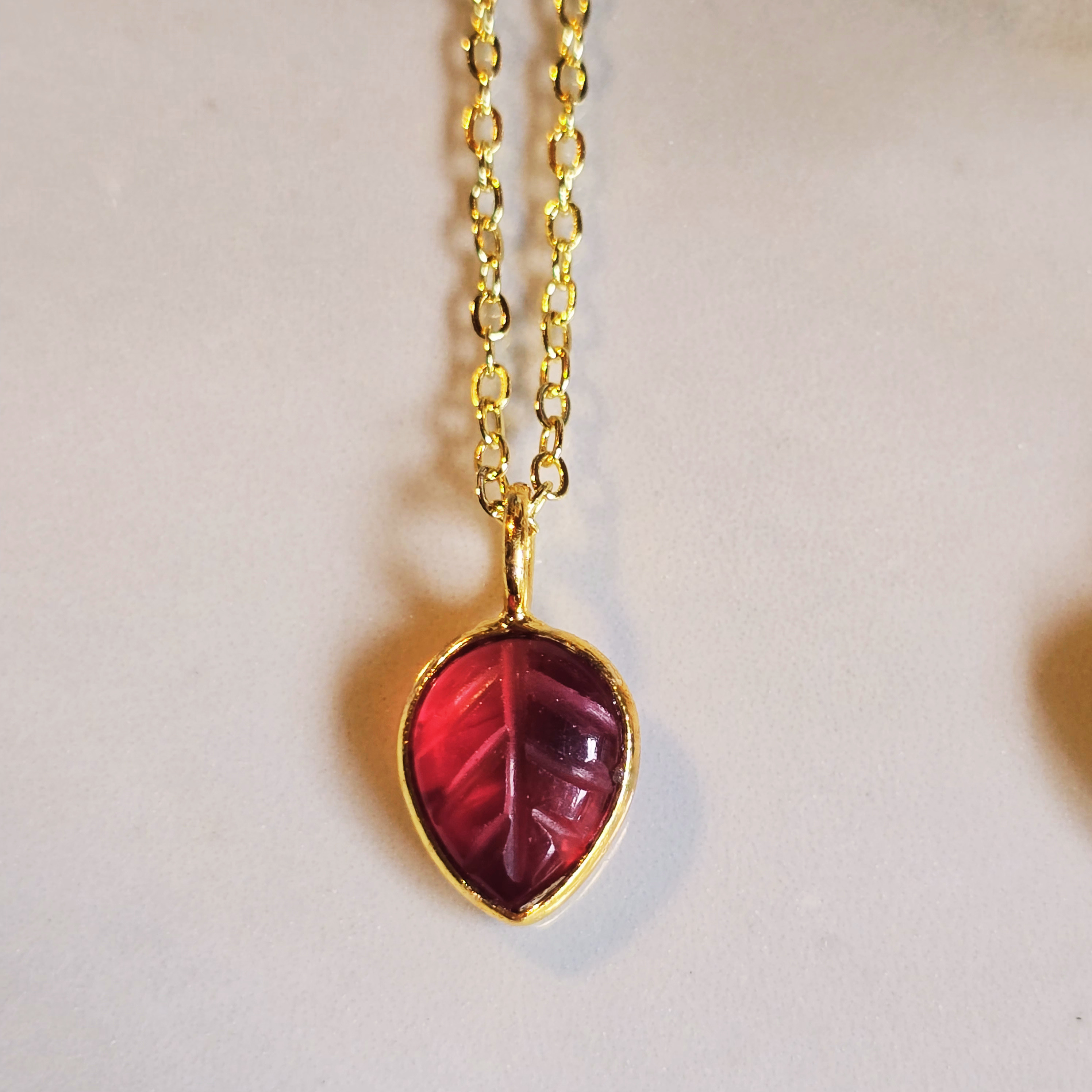 MOOCH London - Carved Gemstone Mini Leaf Pendant Necklace