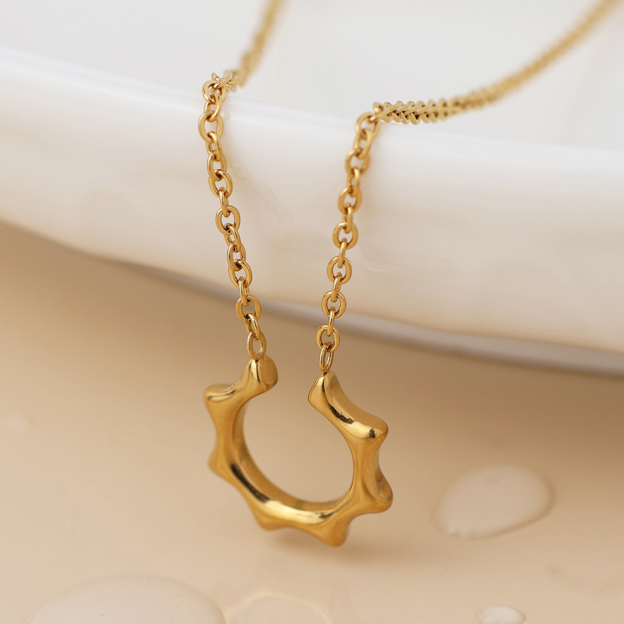 Waterproof Gold Plated Wave Horseshoe Pendant Necklace