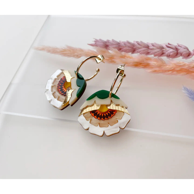 Rosa Pietsch - Isobel Floral Hoop Earrings in Caramel