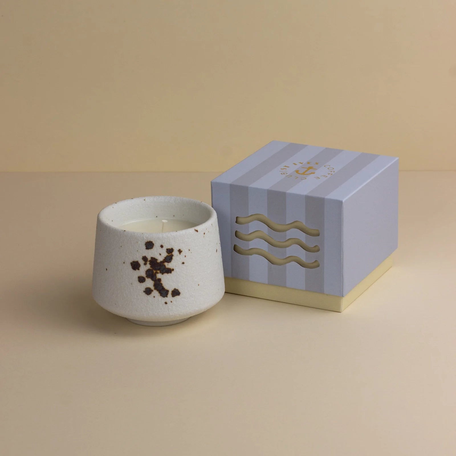 St Ives - Harlyn Candle - Sea Moss & Sandalwood