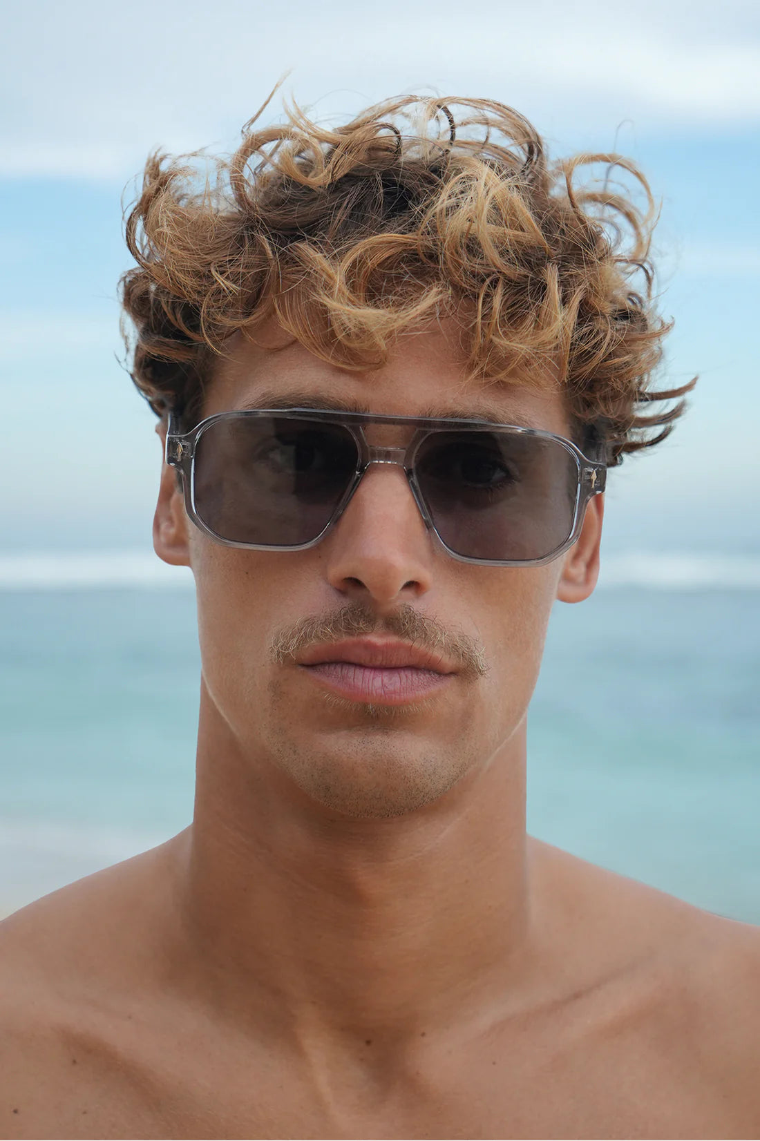 Sunglasses - Geneva - Grey Transparent