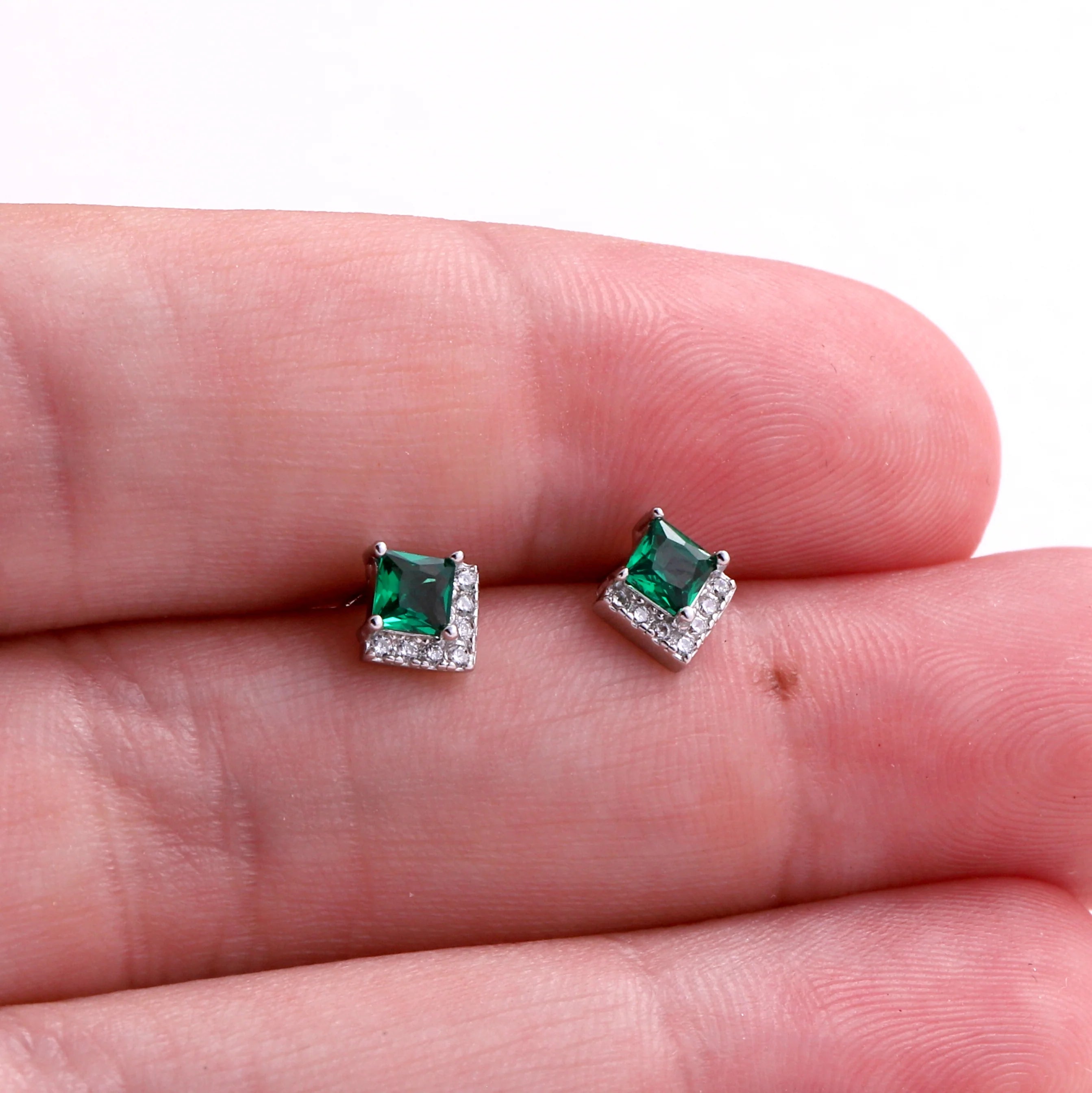 Attic - Emerald Green Gem Earrings - Silver