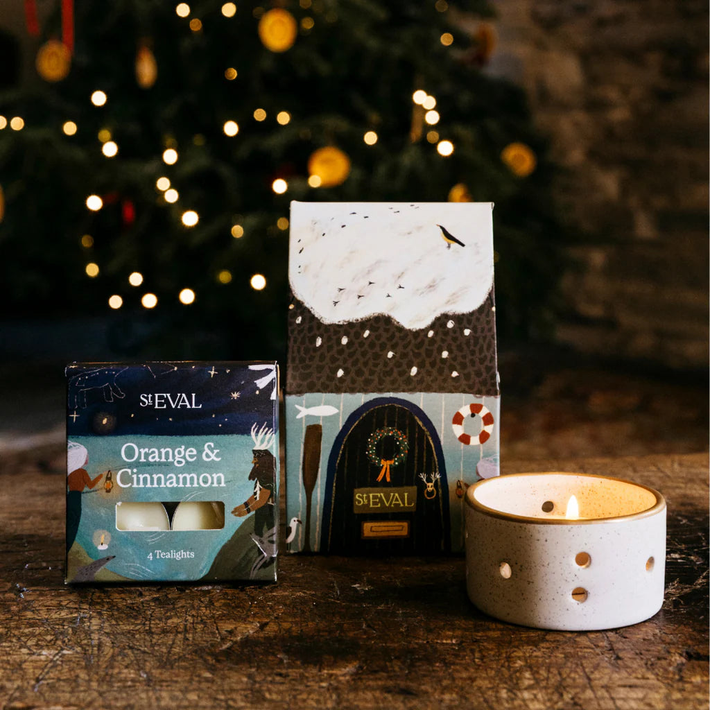 St Eval - Christmas Cottage - Orange & Cinnamon candle