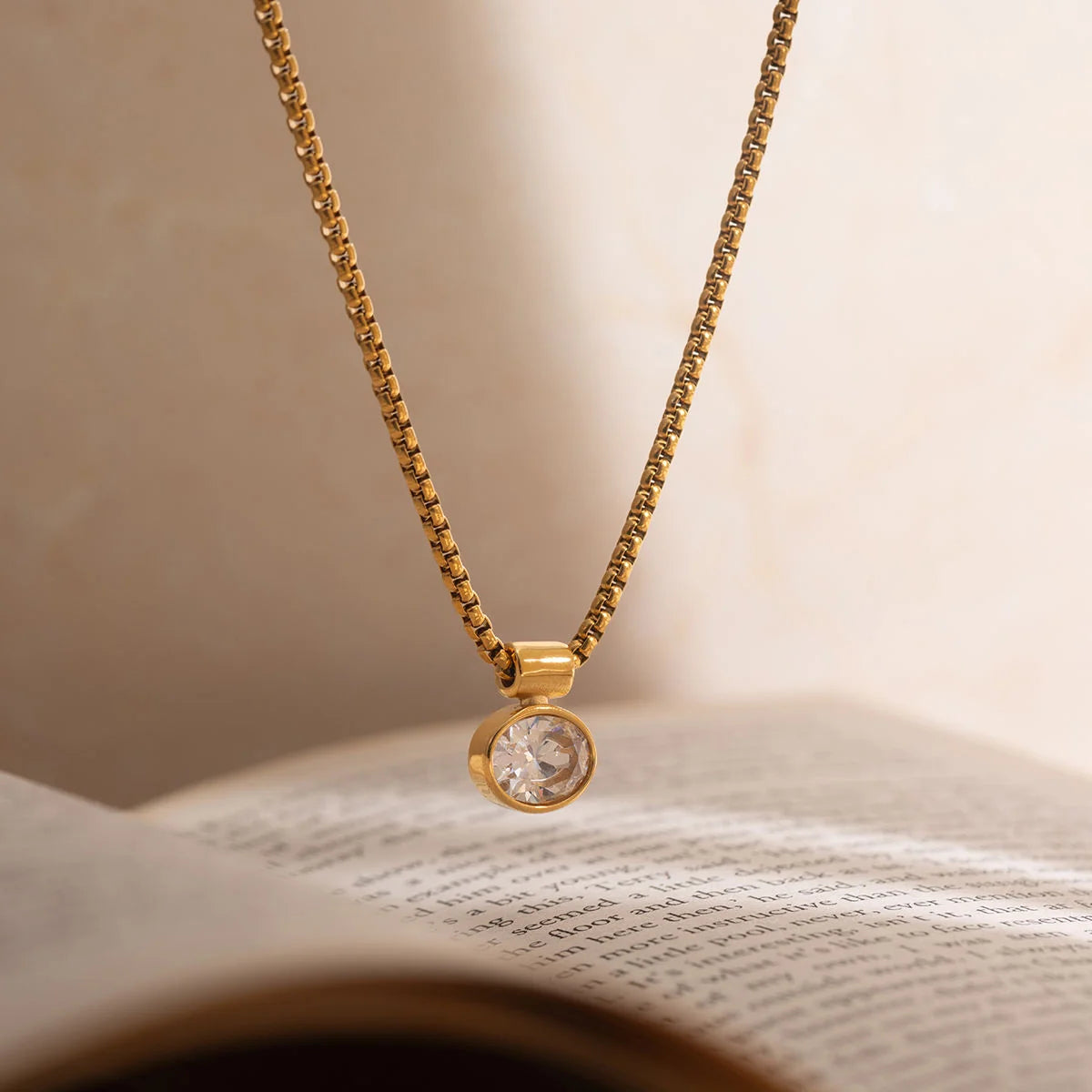 Sparkle Oval Pendant Necklace