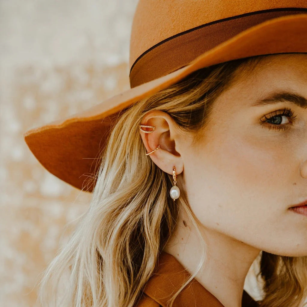 Reeves & Reeves - Pearl Hoop Earrings - Gold