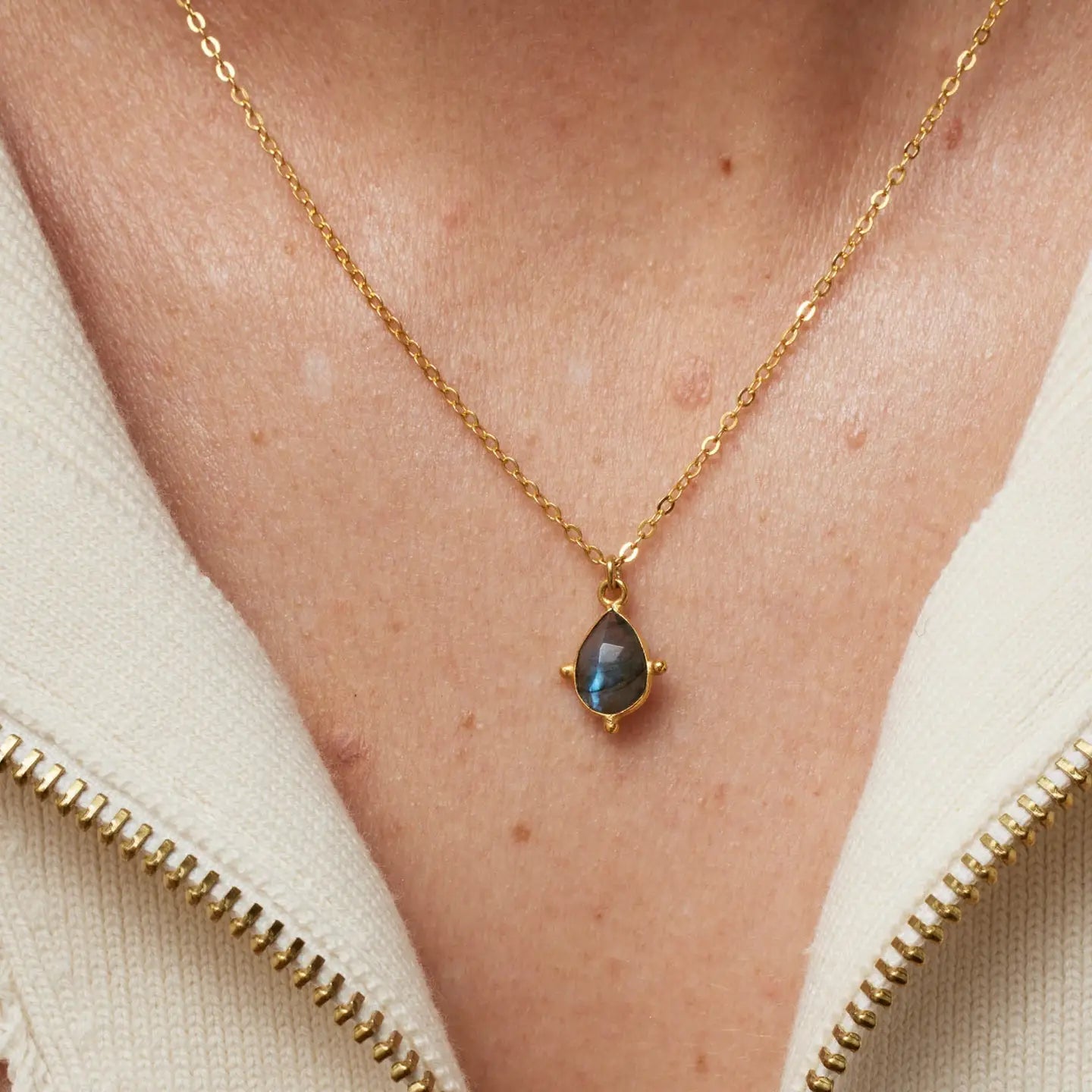 Ashiana London - Snowdrop Labradorite Necklace