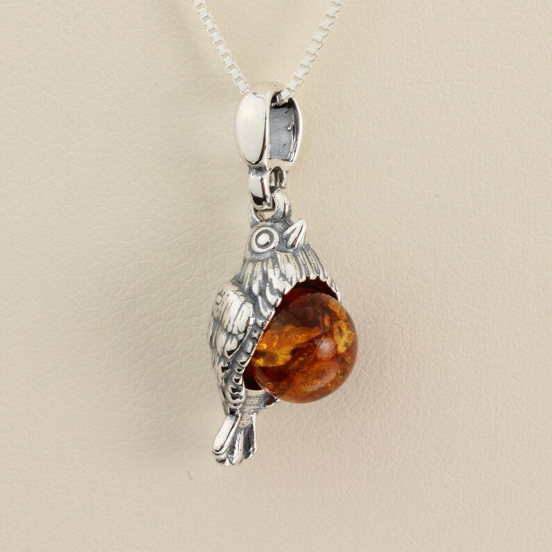 Amber Robin Pendant Necklace